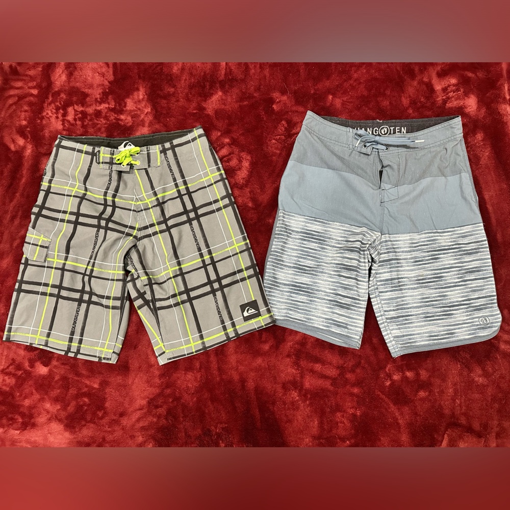 Quiksilver and Hang Ten boys boardshorts size 10, used good condition